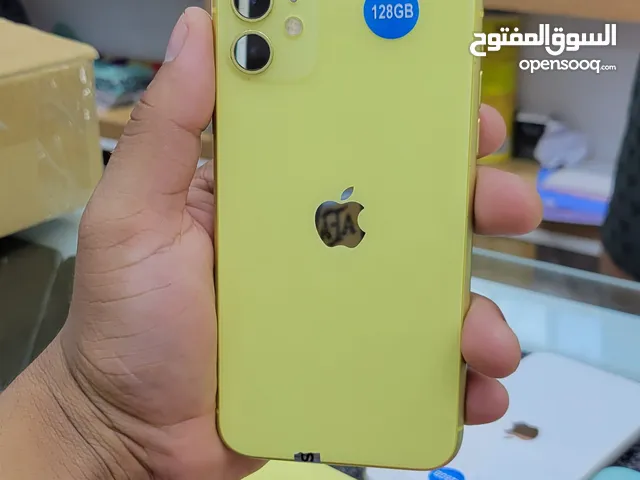 iPhone 11 128 gb  850 AED