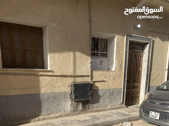 121 m2 4 Bedrooms Townhouse for Sale in Tripoli Gorje