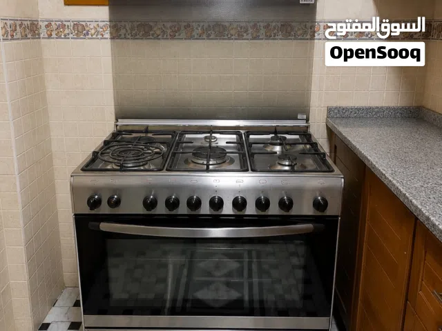 للبيع بوتاجاز نيو يونيفرسال بحالة ممتازة