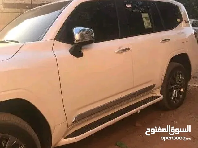 تايوتا لاندو كروزر