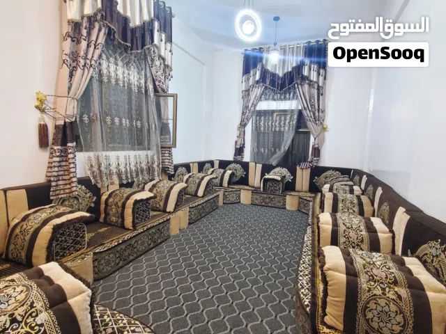 شقق مفروشه للايجار في حي الاندلس خلف مستشفى ازال الجديد جنب شارع الستين مباشرتن وسط كل الخدمات حي را