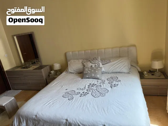 غرفة نوم ابوين للبيع