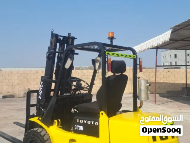 السلام عليكم فور كلفت للبيع تويوتا اقراء تفاصيل تحت