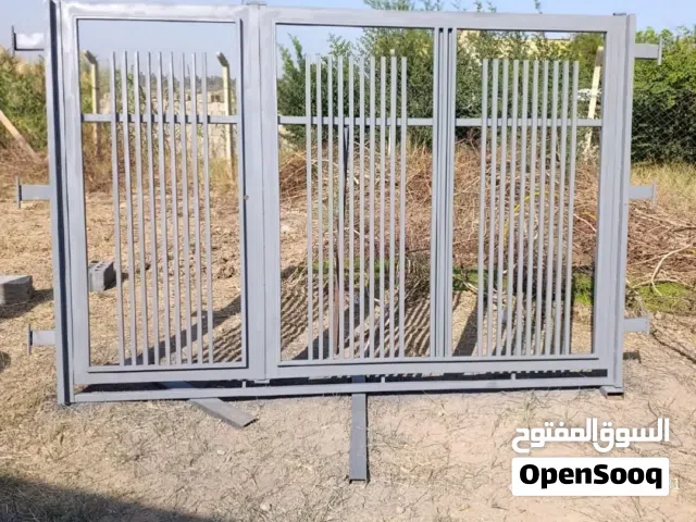 باب حديد تزكام درجه اولى صنع يدوي  يستخدم لي بوابات لبيوت ولمزارع.