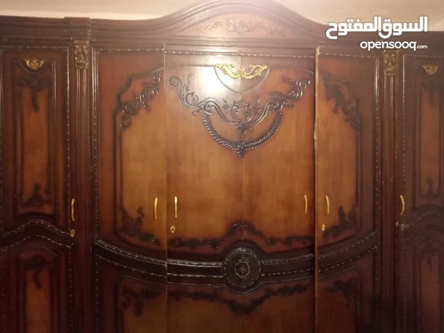 غرفه نوم كامله خشبي بني للبيع وبسعر ممتاز
