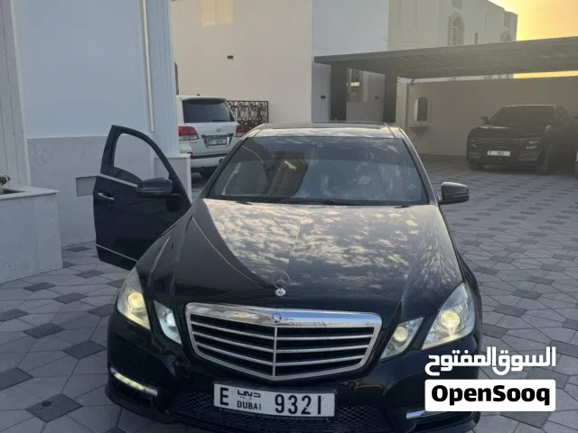 Mercedes benz e300 black