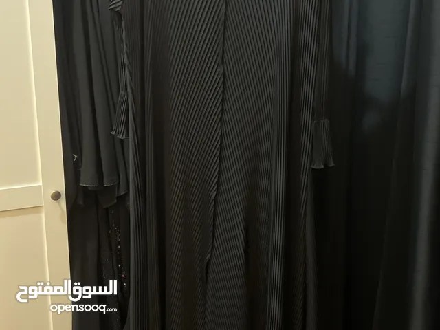 Original senso abaya for sale.not used too much.fully in good codition