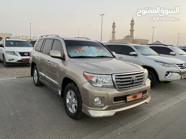 تويوتا استيشن VXR ماكينة لكزس موديل 2013 رقم واحد جل ماشيه 460 الف كم بحالة الوكاله