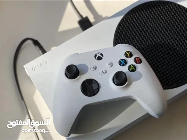 كفالته شغاله والجهاز جديد جدا  Xbox series s