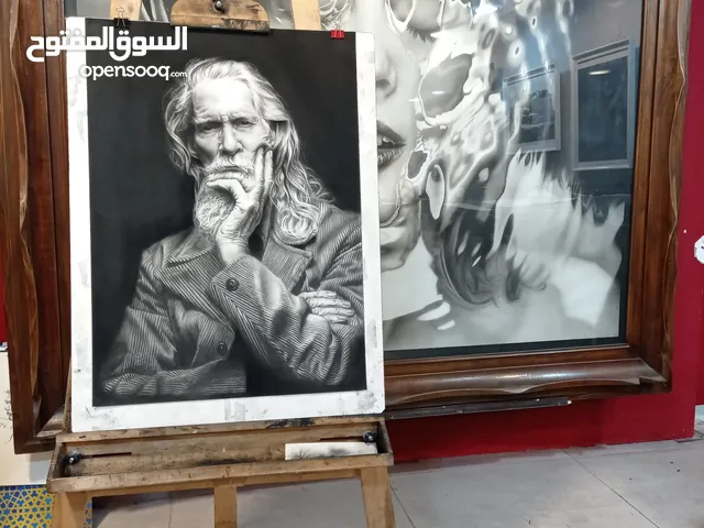 رسم بقلم أسود فريد وجذاب - إبداع لا مثيل له!