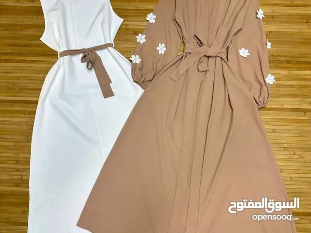 فستان مع بشت كلوش مع حزام