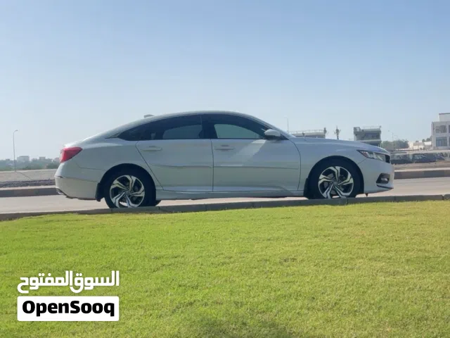 2018 هوندا اكورد EX-L