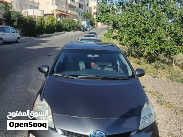 2013 تويوتا بريوس Prius