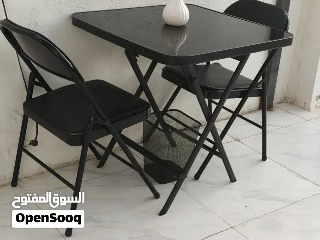 ميز جام وكراسي