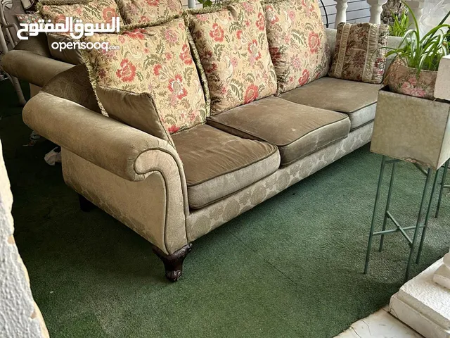 طقم جلوس للبيع قطعتين Sofa 3 seated for sale