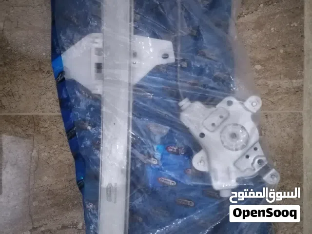 سكة زجاج فيرنا جنب السواق