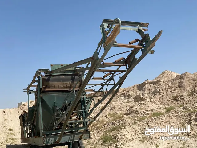 غربال رمل صناعة سعودية 11 متر يحتاج صيانة يسيطة وجاهز للعمل