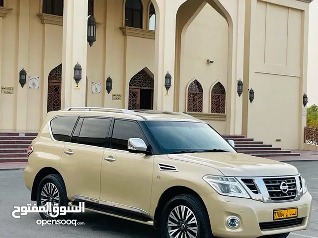 تيتانيوم2015خليجي الإمارات المكينة الكبيرة نظيفة جداً