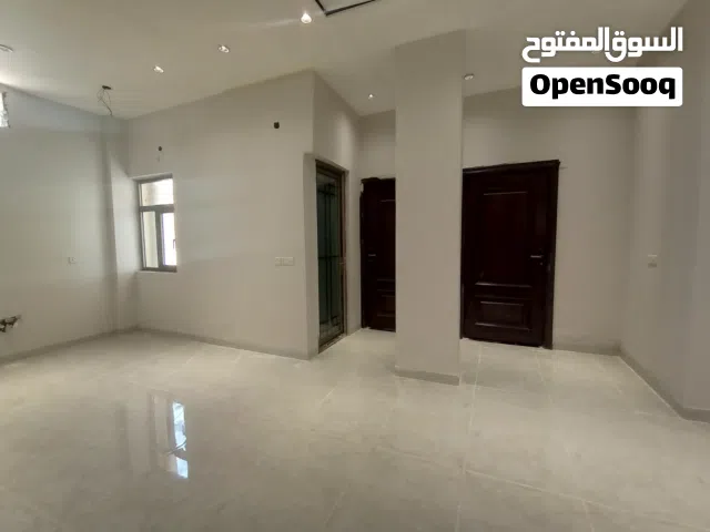 200 m2 4 Bedrooms Townhouse for Rent in Basra Other