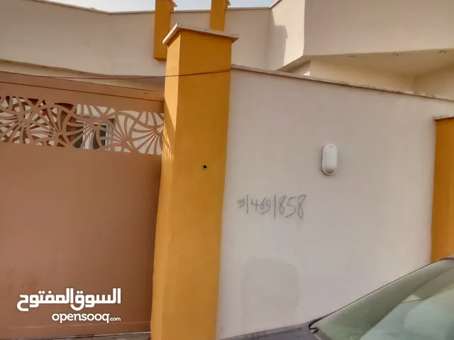 150 m2 3 Bedrooms Townhouse for Sale in Tripoli Wadi Al-Rabi