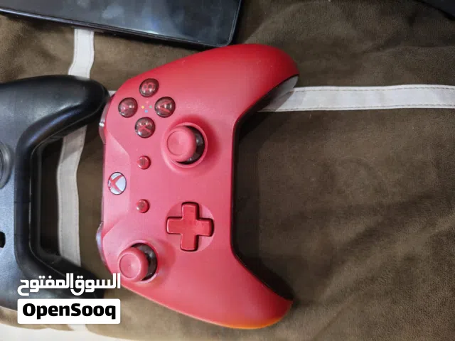 يد اكس بوكس  اس شحن تائب سي لون احمر