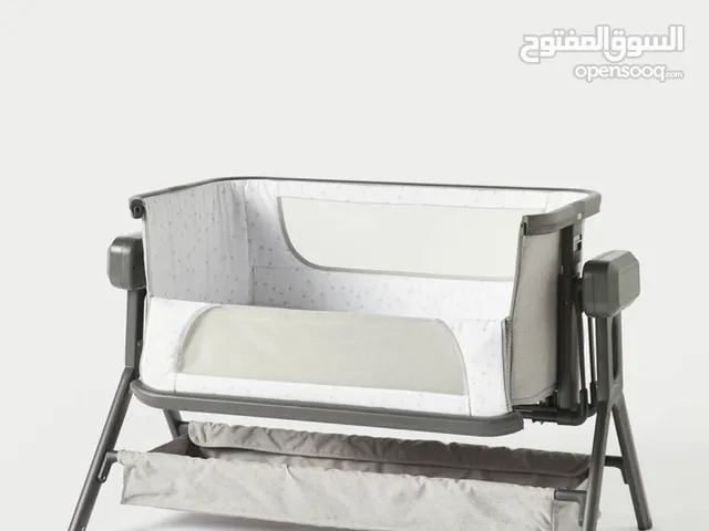 Babyshop Giggles Zeus Automatic Swing Bassinet