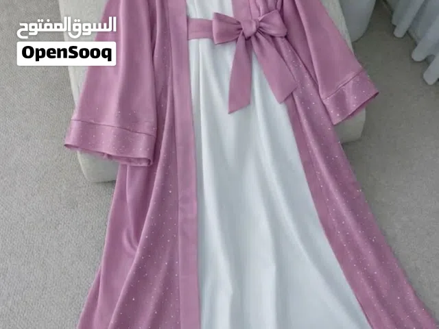 أناقة بتخطف القلب.. —————————————- "عباية قطعتيـن“بشـت+بيسـك" الـخـامـة اليوريا مقسات لـ