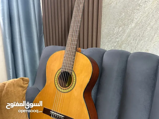 جيتار ايطالي eko c-956 model number مستعمل مع اوتار جديدة CG01 و handcrafted