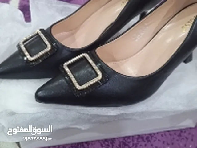 Black With Heels in Al Jahra