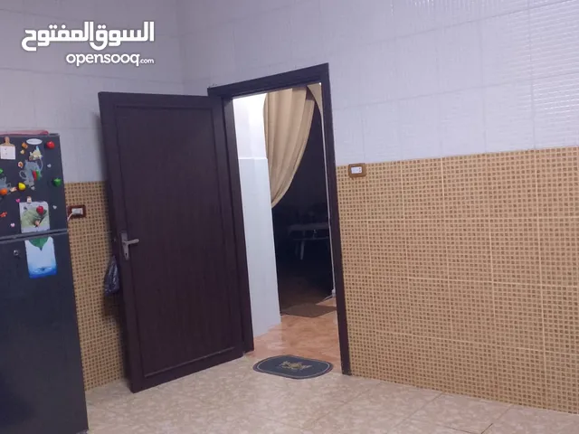 1 m2 2 Bedrooms Apartments for Rent in Zarqa Daheit Makka Al-Mokarameh