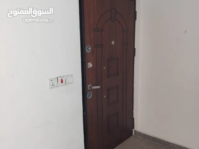 90 m2 1 Bedroom Apartments for Rent in Baghdad University