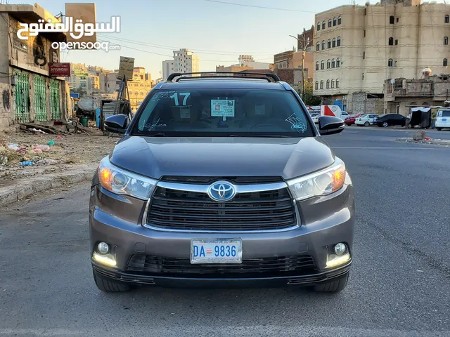 New Toyota Highlander in Sana'a