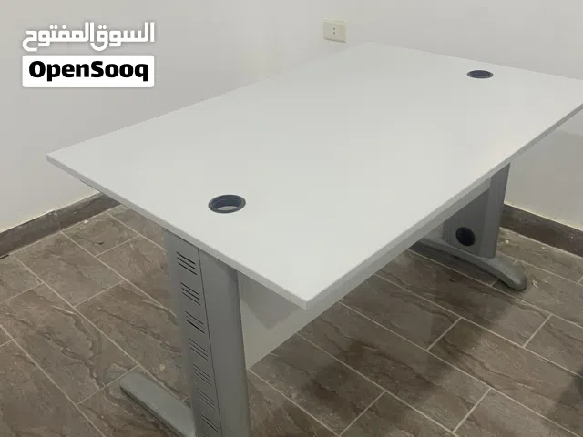 مكاتب مستعمله بحال الجديد