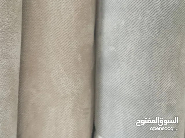 يوجد لدينا جميع انواع الموكيت والسجاد وفرش المساجد وفرش المدارس