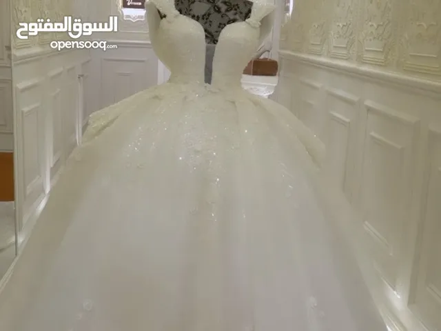 فستان زفاف من ماشا وروسا