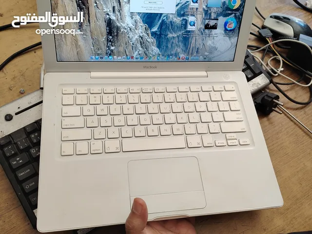 MacBook os X 4 ram core 2 duo