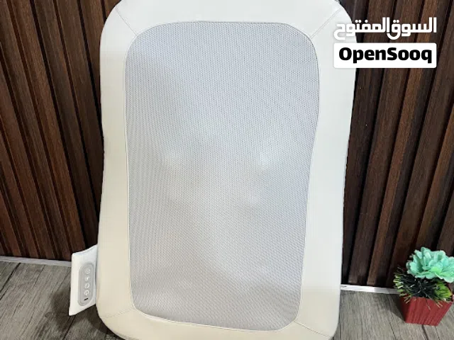 كرسي التدليك الشامل بخاصية التسخين  جهاز التدليك الحراري الشامل 4D    هل تقضي ساعات طويلة