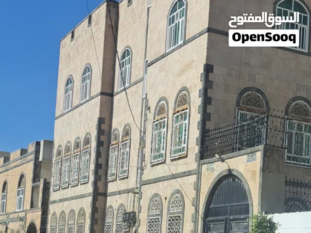 300 m2 More than 6 bedrooms Apartments for Rent in Sana'a Asbahi