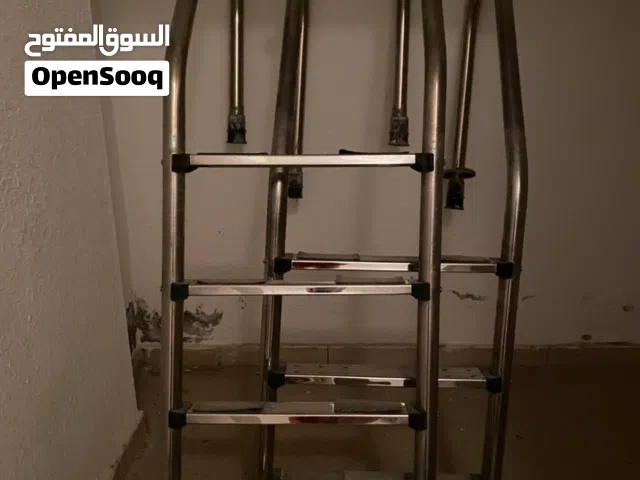 سلم بركة سباحة ستانلس ستيل مستعمل 3 درجات و 4 درجات