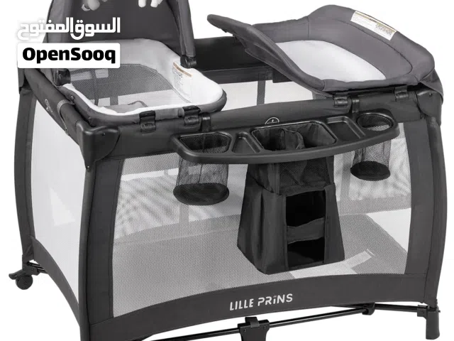 سرير أطفال متعدد الاستخدامات من LILLE PRINS  سرير عملي يجمع بين النوم الآمن، التغيير،