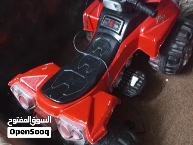 دراجه شحن كهربا اكبر حجم نضيفه وشغاله ميه بلميه وشاحنها معها