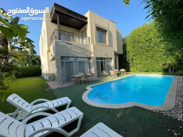 750 m2 5 Bedrooms Villa for Rent in Giza Sheikh Zayed