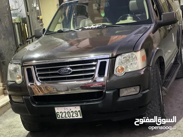 للبيع جيب فورد اكسبلور بحالة جيدة