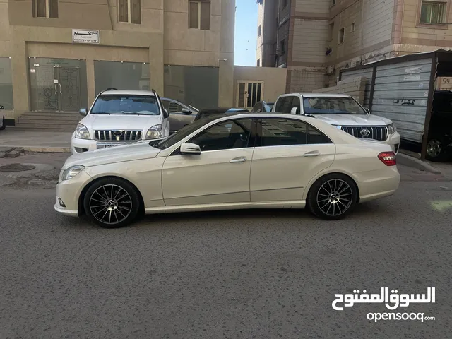 مرسيدس E300