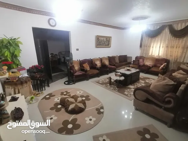 270 m2 4 Bedrooms Apartments for Sale in Amman Daheit Al Aqsa
