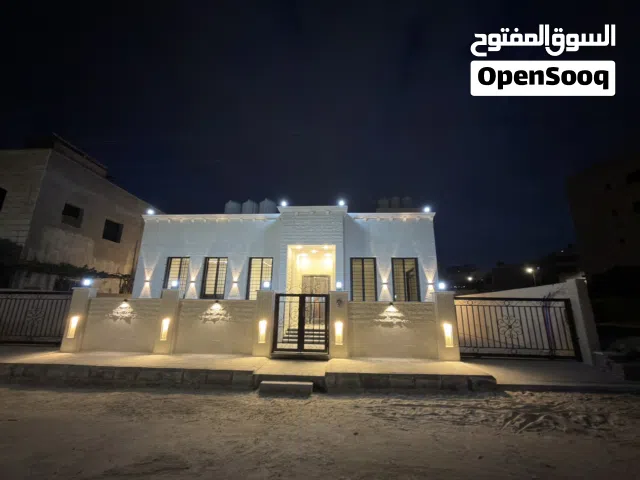172 m2 3 Bedrooms Townhouse for Sale in Amman Abu Alanda