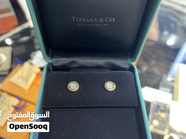 Authentic Tiffany & Co Mother of Pearl Stud Earrings 18K Yellow Gold  Pre-Loved