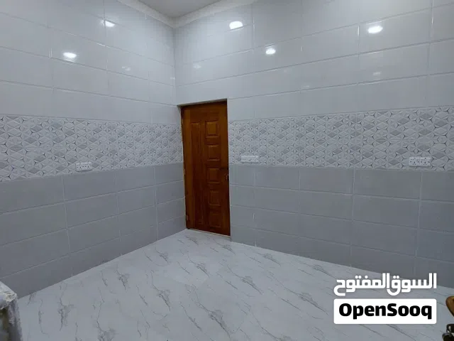 للبيع بيت مساحه 100 متر وجه 10 ونزال 10 البيت كامل وجاهز للسكن