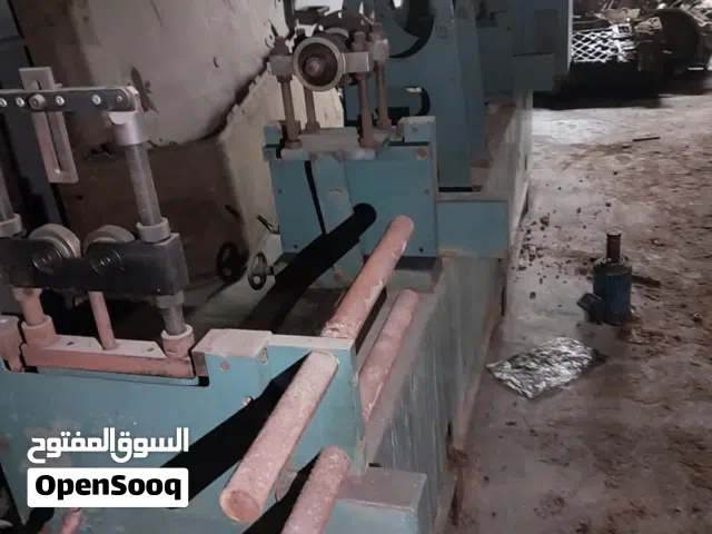 مخارط بحالة ممتازة مختلفه