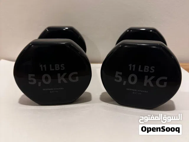 2 x 5kg dumbbells